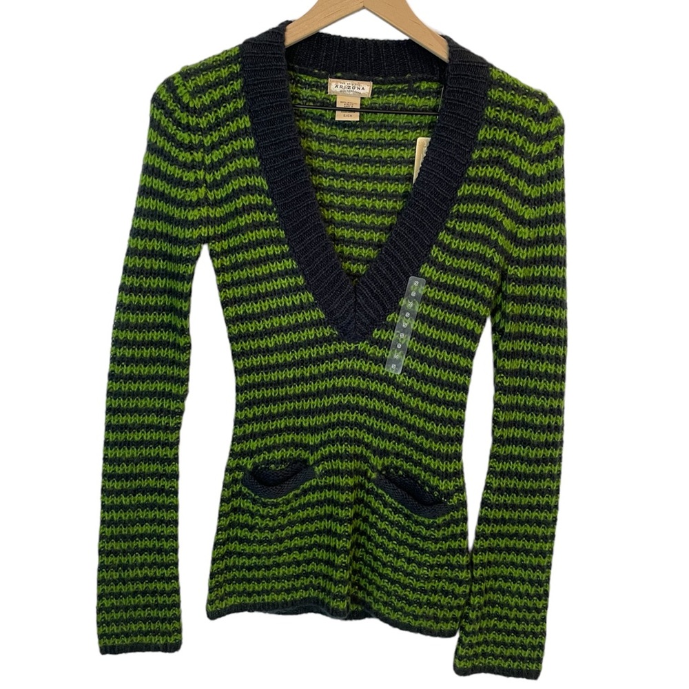 V-neck Knit Long-Sleeved Pocket Top